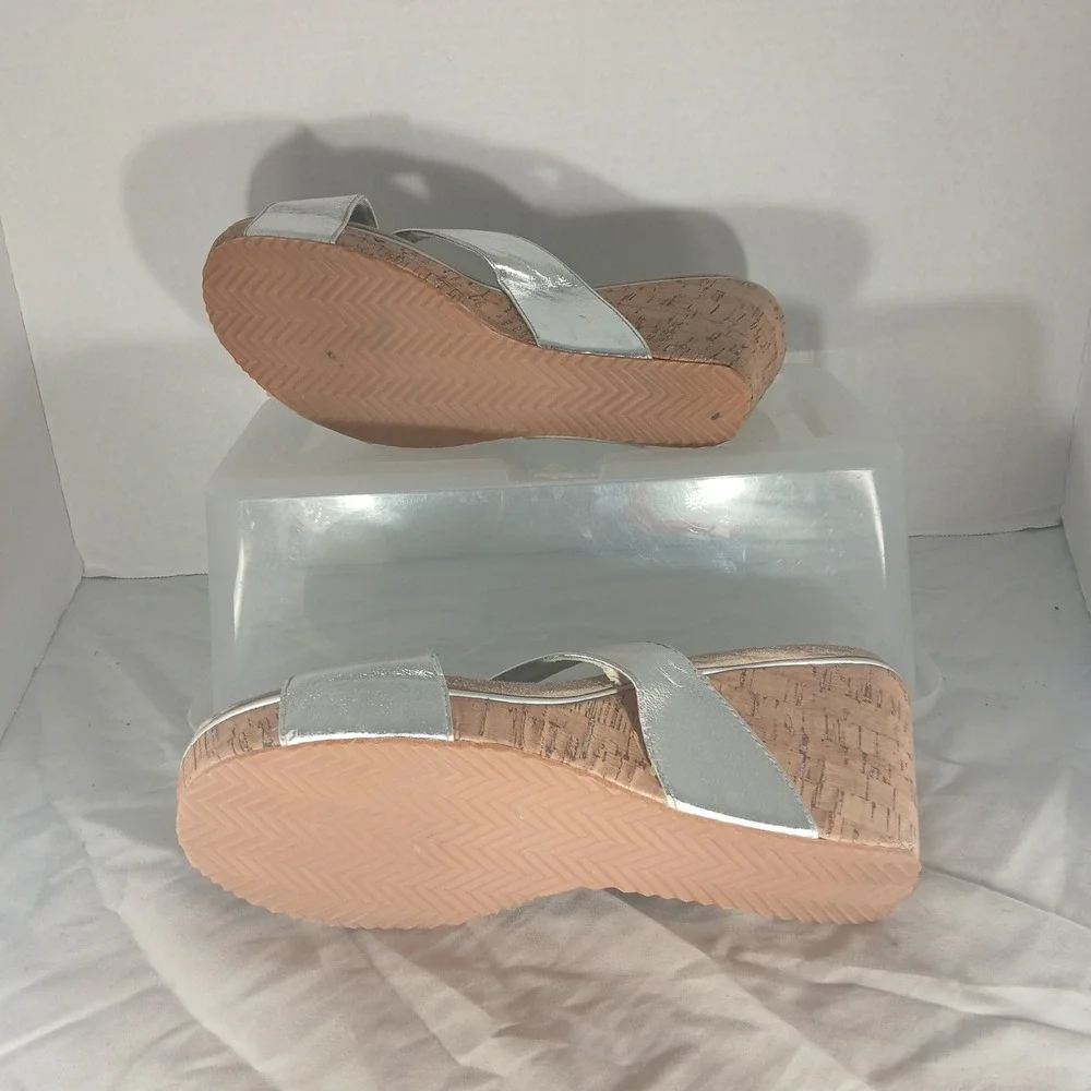 Volatile‎ Silver Metallic Leather Cork Wedge Platform Sandals Womens Size 10